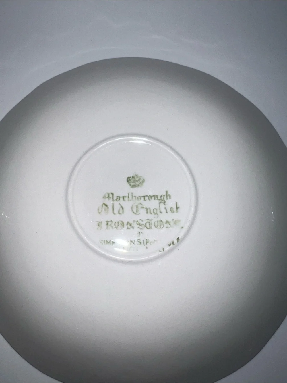 Marlborough (Embossed Wicker Lattice Rim) discontinued plate